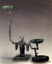 銀首人俑燈 銀首人俑燈