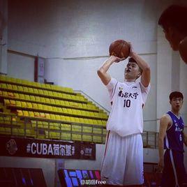胡岳[CUBA南昌大學籃球隊主力]