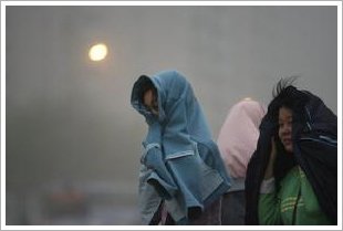 沙塵暴天氣出門要佩戴齊全