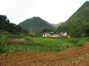 六穀寨村 六穀寨村