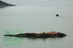 《一葉小舟》 《一葉小舟》