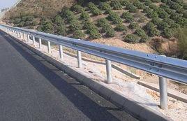 W形公路護欄 W形公路護欄