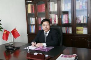 陸長河[墾利縣政協副主席]