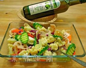 橄欖油蔬菜沙拉 橄欖油蔬菜沙拉