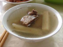 無花果粉葛煲豬骨 無花果粉葛煲豬骨