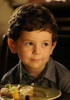 西蒙 演員 奧克利·佩德加斯特