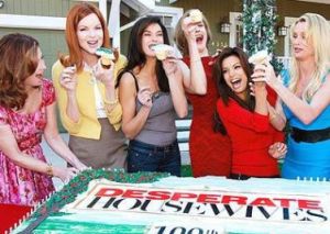 《絕望的主婦》第100集 眾演員齊歡慶