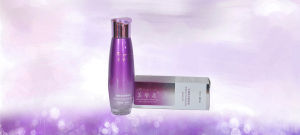 極致透白爽膚水