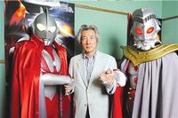 小泉純一郎與“奧特曼”合影