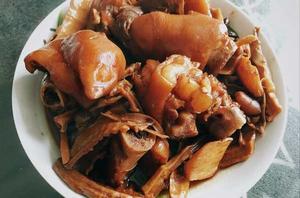 紅燒筍乾豬蹄 紅燒筍乾豬蹄