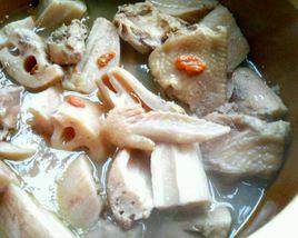 蓮藕燉雞 蓮藕燉雞