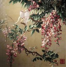 絲綢[用蠶絲或人造絲純織或交織而成的織品總稱]