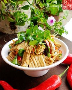 老滷煮腐竹 老滷煮腐竹