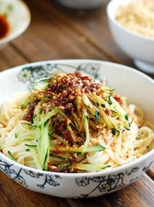 黃瓜雞絲涼麵 黃瓜雞絲涼麵