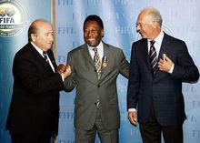 貝肯鮑爾和貝利分享“FIFA百年最佳”