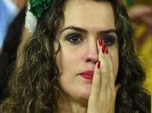 悲傷的巴西球迷