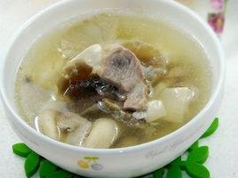 薏米冬瓜芡實豬骨湯 薏米冬瓜芡實豬骨湯