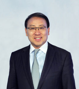 房超[華貿中心創始人、華貿集團董事長]