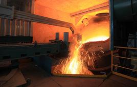 鐵水[液態鐵的俗稱]