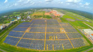 印度建成世界上首個完全由太陽能供電的機場
