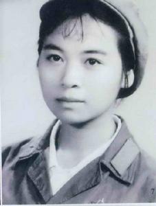 徐莉莉在南海艦隊某部當戰士時任炊事員