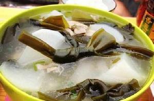 海帶山藥排骨湯 海帶山藥排骨湯