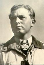 著名王牌飛行員沃爾特&middot;奧梭