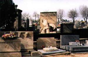 拉文斯布呂克婦女集中營公墓