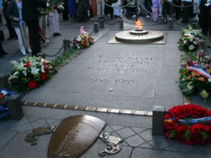 凱旋門下的無名戰士墓