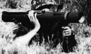 AT-12T式120MM火箭筒