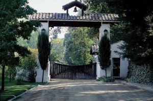 乾露酒廠 乾露酒廠