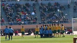 跪式人牆 跪式人牆