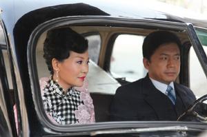 王媛琪與著名演員何政軍合作