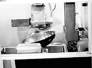 深圳誕生首個烹飪機器人