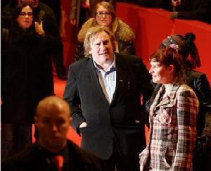 男主角傑拉爾&middot;德帕迪約、蘭達&middot;夢露。