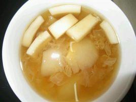 鮮椰燉銀耳 鮮椰燉銀耳