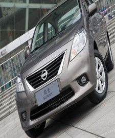 日產陽光 日產陽光