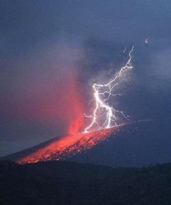 火山雷