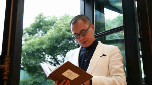 寶珀品牌文化大使梁文道先生