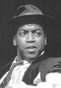 奧古斯特·威爾遜 奧古斯特·威爾遜