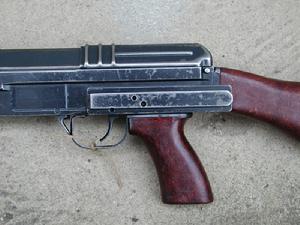 （圖）Vz58Pi機匣左側的瞄準鏡座