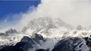 麗江旅遊專線車 麗江旅遊專線車