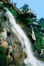 　九如山瀑布群風景區