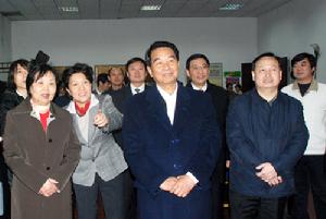 各級領導關注“四季吉祥”新農村建設