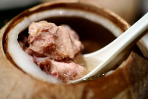 椰子燉雞 椰子燉雞