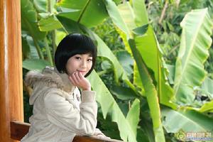 瀨浩新村成為人們留影的好地方