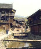 侗族杉木吊腳樓