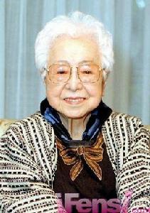 長岡輝子 長岡輝子