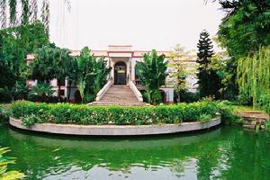 東方基金會會址