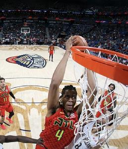 德揚泰·戴維斯在比賽中